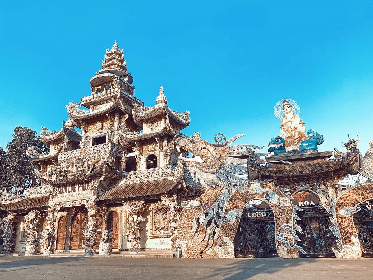 chùa Linh Phước Đà Lạt